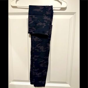 Spanx black camo leggings